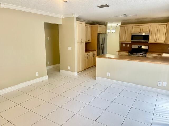 9576 NW 8th Circle, Plantation, FL 33324 Photo