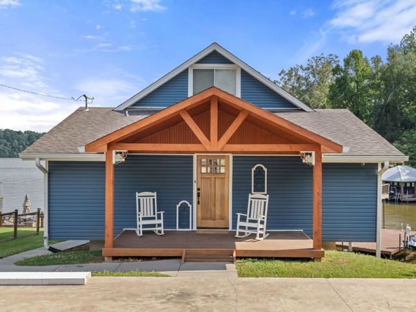 17621 Richter Rd, Rogersville, AL 35652