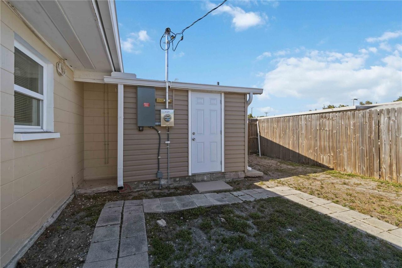 3170 Eden Mills Drive , Sarasota, FL 34237 Photo
