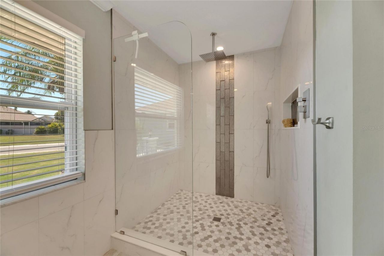 2002 E View Drive , Sun City Center, FL 33573 Photo