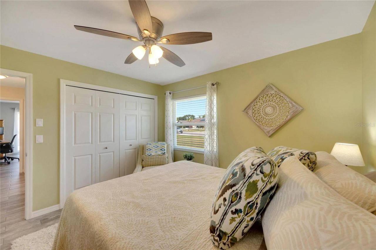 2002 E View Drive , Sun City Center, FL 33573 Photo