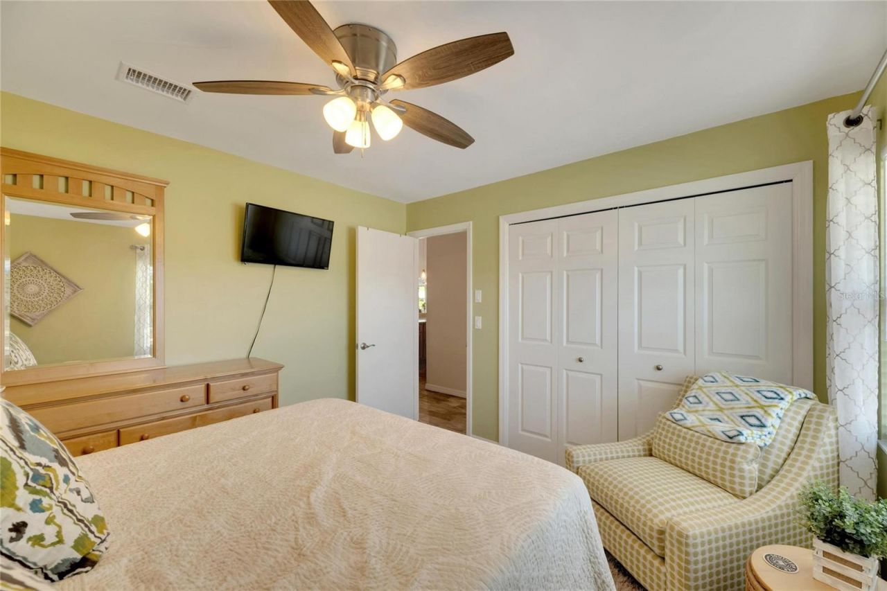 2002 E View Drive , Sun City Center, FL 33573 Photo