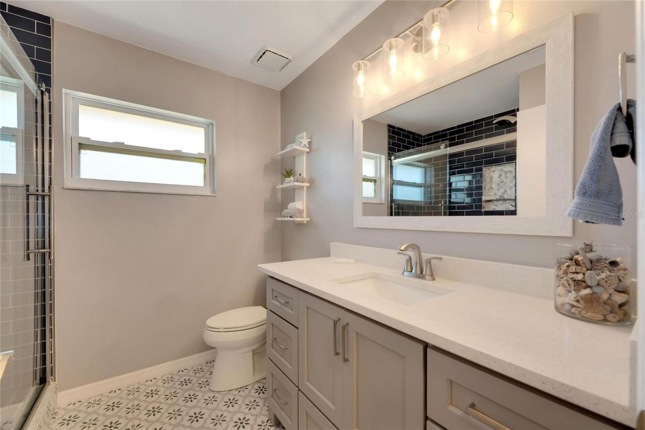 2002 E View Drive , Sun City Center, FL 33573 Photo