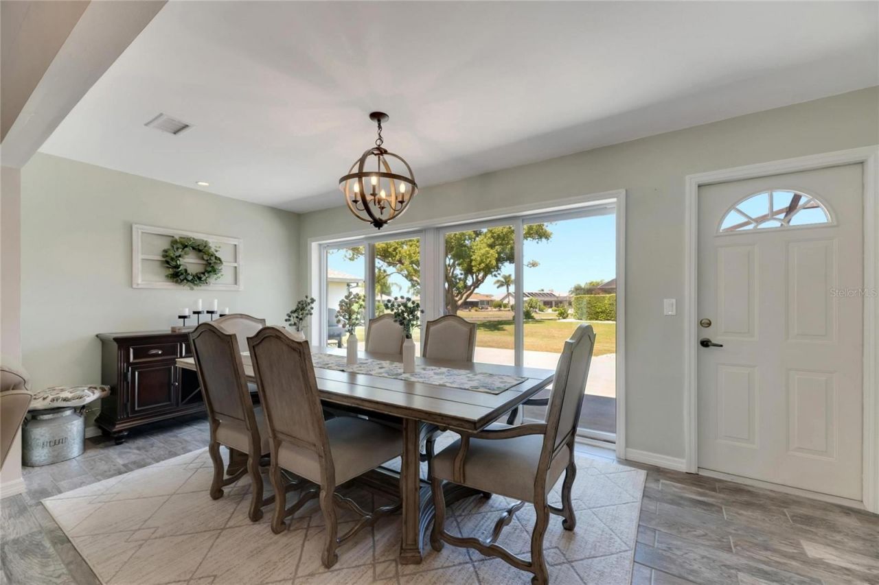 2002 E View Drive , Sun City Center, FL 33573 Photo