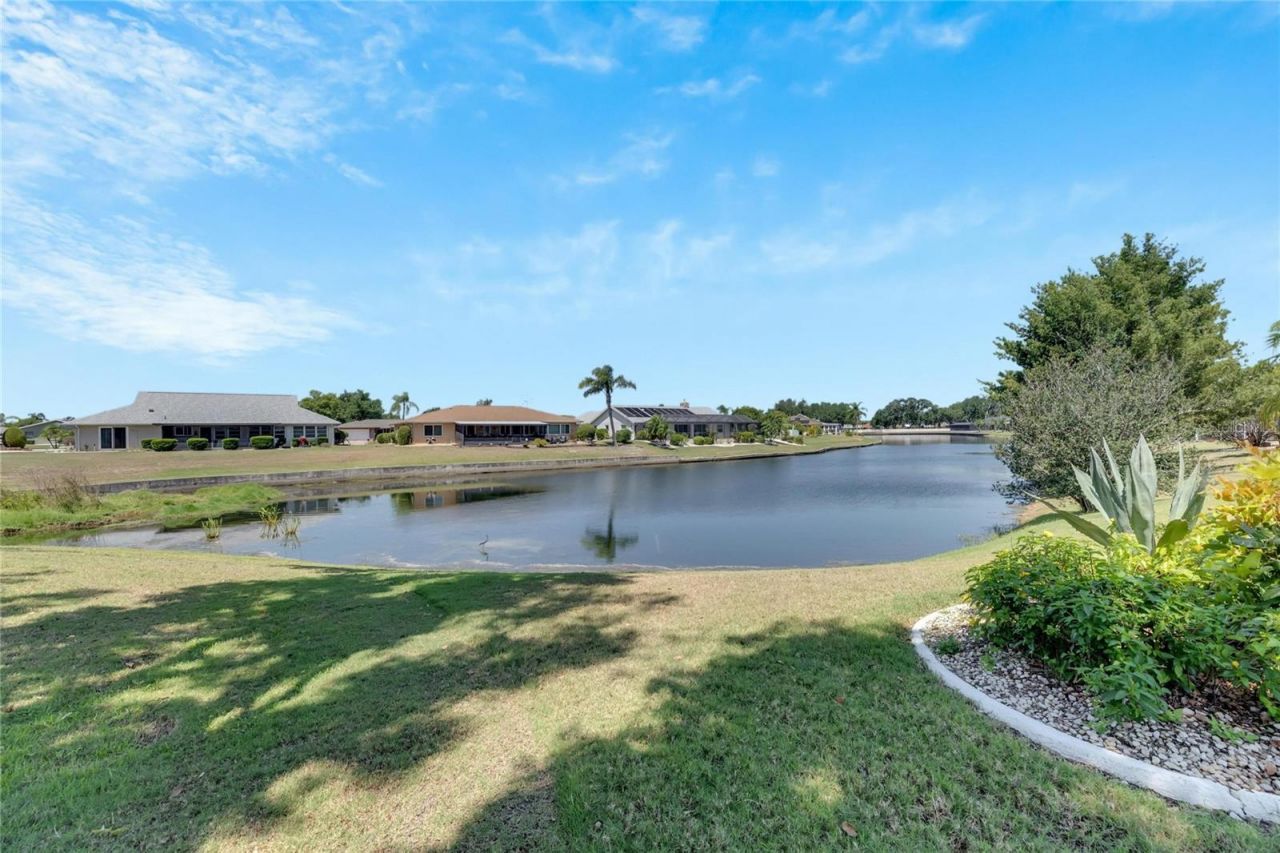 2002 E View Drive , Sun City Center, FL 33573 Photo