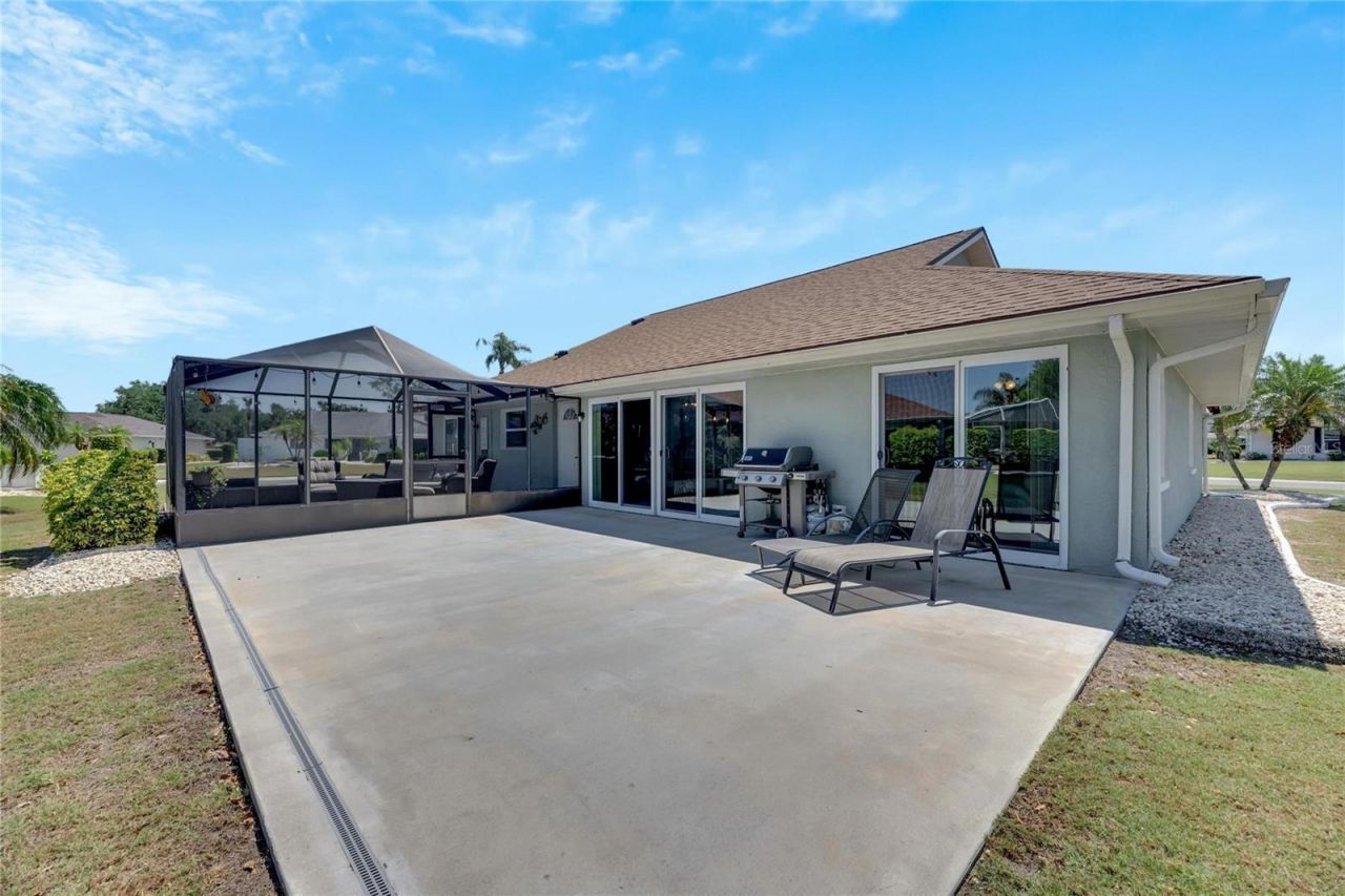 2002 E View Drive , Sun City Center, FL 33573 Photo
