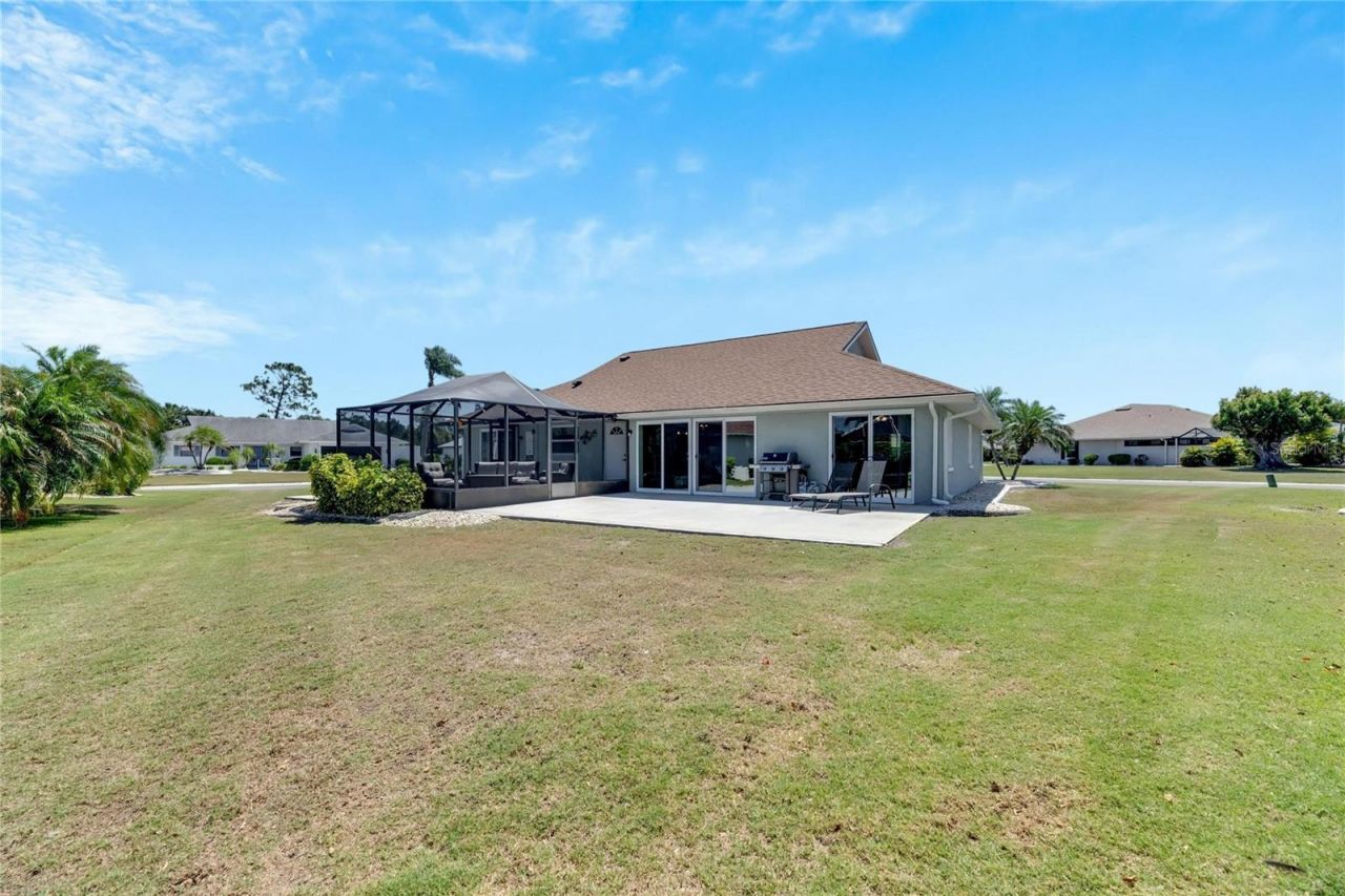 2002 E View Drive , Sun City Center, FL 33573 Photo