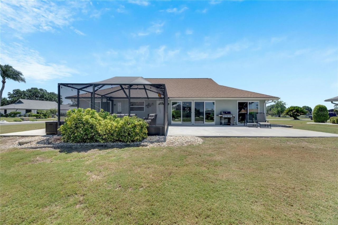 2002 E View Drive , Sun City Center, FL 33573 Photo