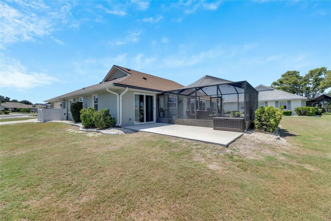 2002 E View Drive , Sun City Center, FL 33573 Photo