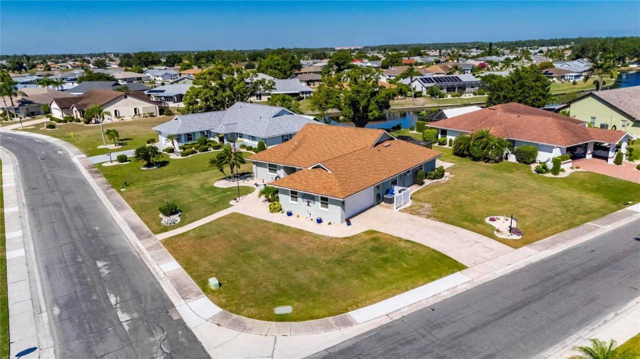 2002 E View Drive , Sun City Center, FL 33573 Photo