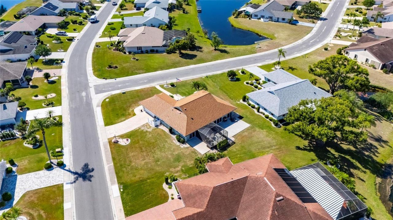 2002 E View Drive , Sun City Center, FL 33573 Photo