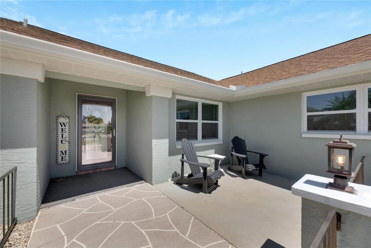2002 E View Drive , Sun City Center, FL 33573 Photo