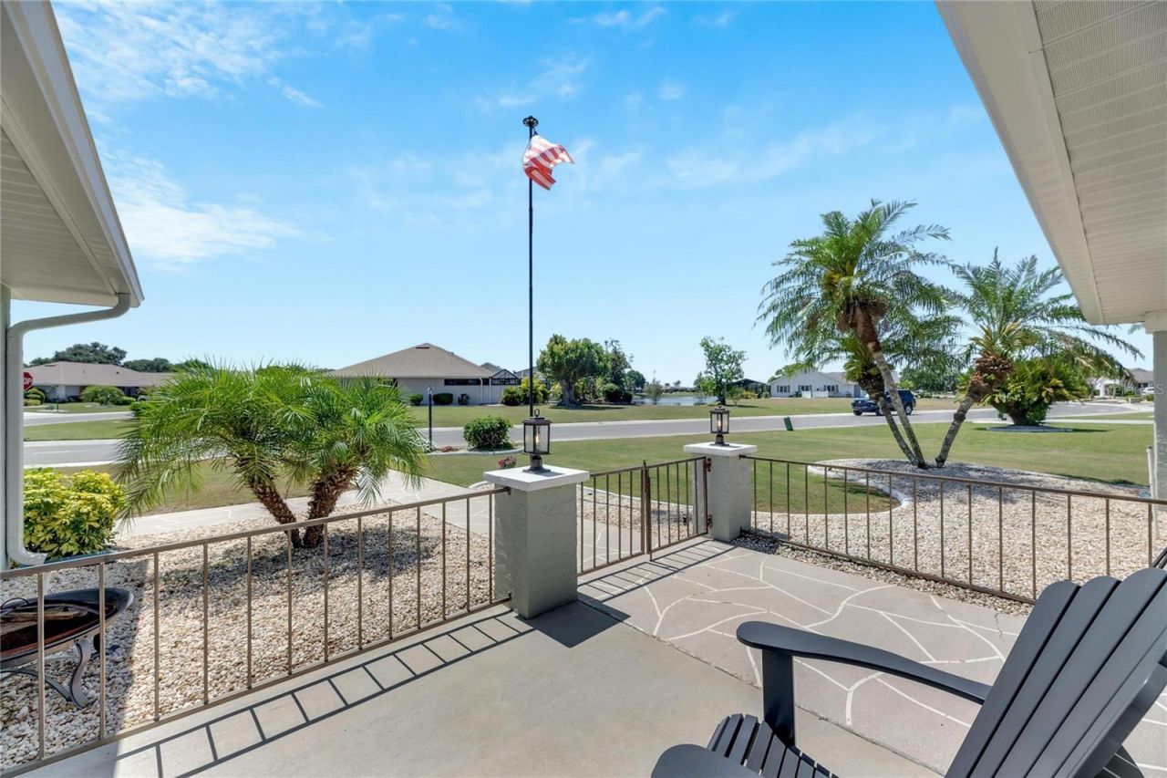 2002 E View Drive , Sun City Center, FL 33573 Photo