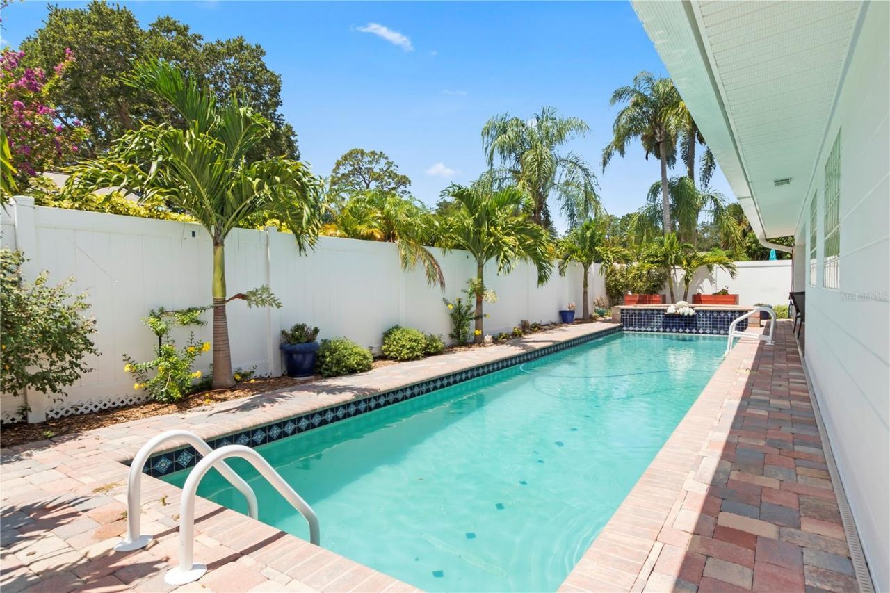 12352 83rd Avenue, Seminole, FL 33772 Photo