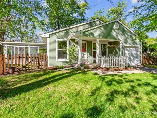 417 Bayview Avenue , Naperville, IL 60565