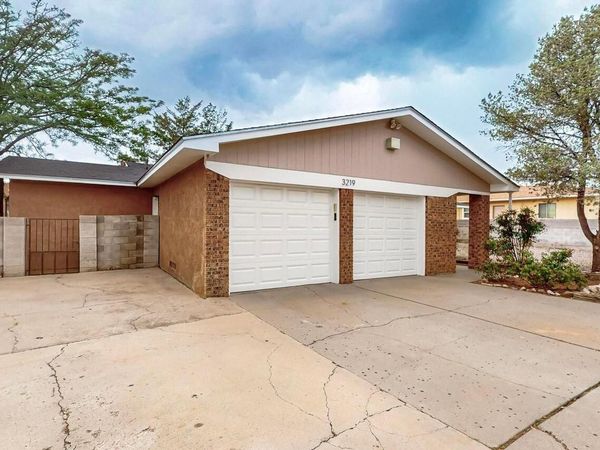 3219 June Street NE, Albuquerque, NM 87111
