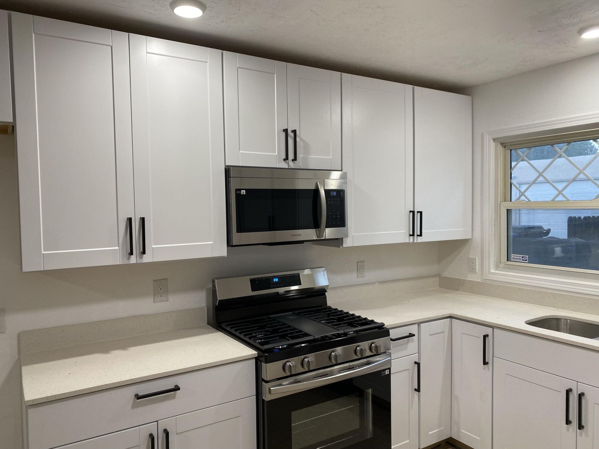7712 Mcknight Avenue Ne, Albuquerque, NM 87110 Main Photo
