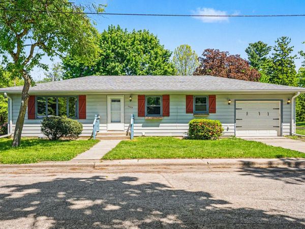 1007 H Street , La Porte, IN 46350