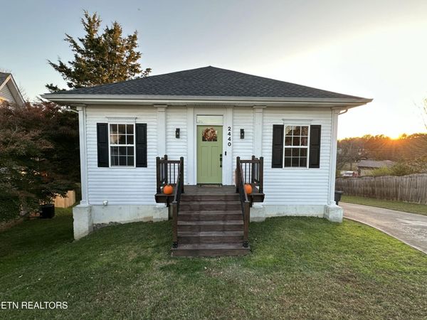 2440 Honey Grove Lane , Knoxville, TN 37923