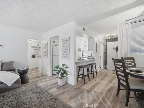 6979 Palm Ct #117F Court, Riverside, CA 92506