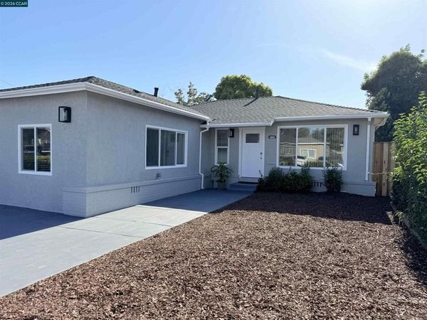 355 Lofas Pl, Vallejo, CA 94589