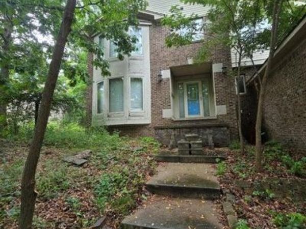 3560 Dorothy Lane, Waterford, MI 48329