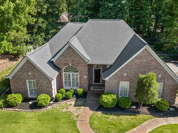 8217 THORNE DR, Bartlett, TN 38002
