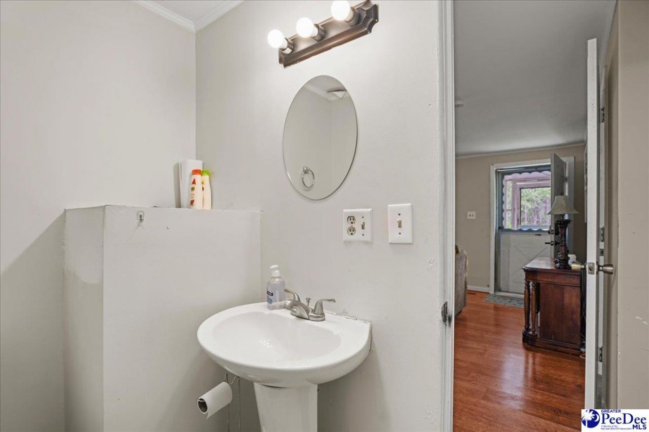 307 Hyland Lane Photo 24