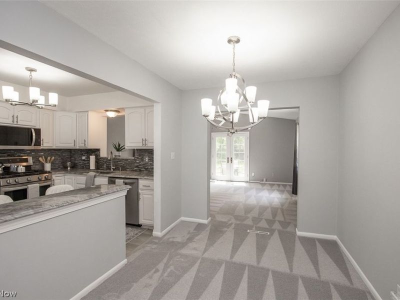 361 Skyview Road , Cleveland, OH 44109 Photo 10