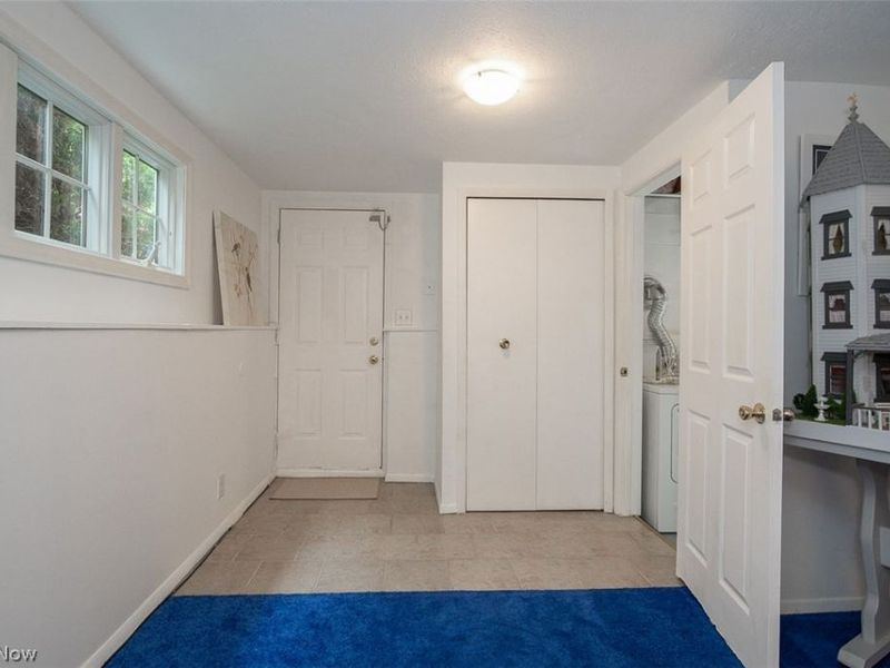 361 Skyview Road , Cleveland, OH 44109 Photo 28