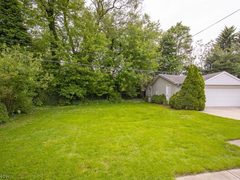 361 Skyview Road , Cleveland, OH 44109 Photo 36