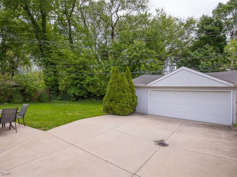 361 Skyview Road , Cleveland, OH 44109 Photo 38