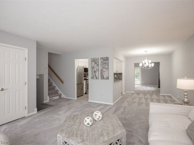 361 Skyview Road , Cleveland, OH 44109 Photo 5