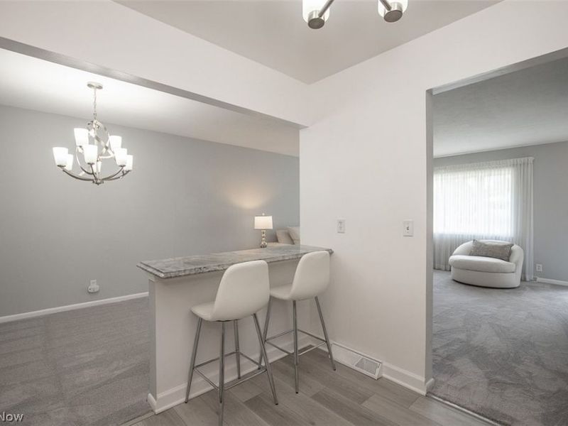 361 Skyview Road , Cleveland, OH 44109 Photo 8