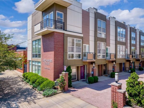 12581 Larchmere Boulevard, Cleveland, OH 44120