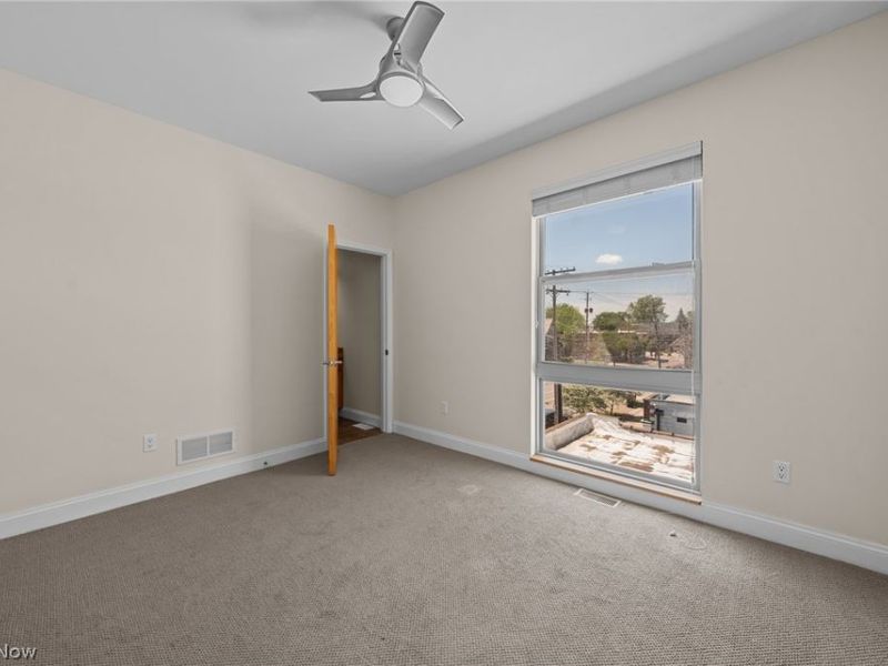 12581 Larchmere Boulevard, Cleveland, OH 44120 Photo 25