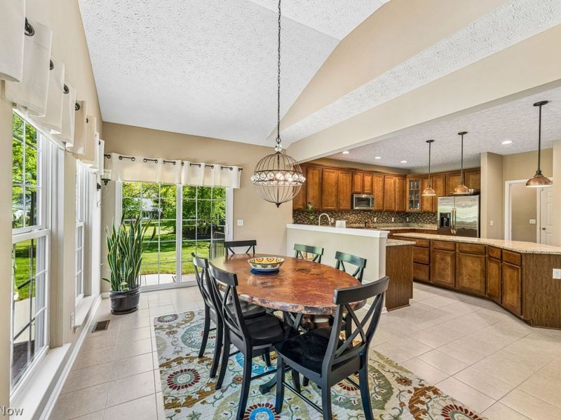 288 Balthazar Circle , Avon Lake, OH 44012 Photo 5