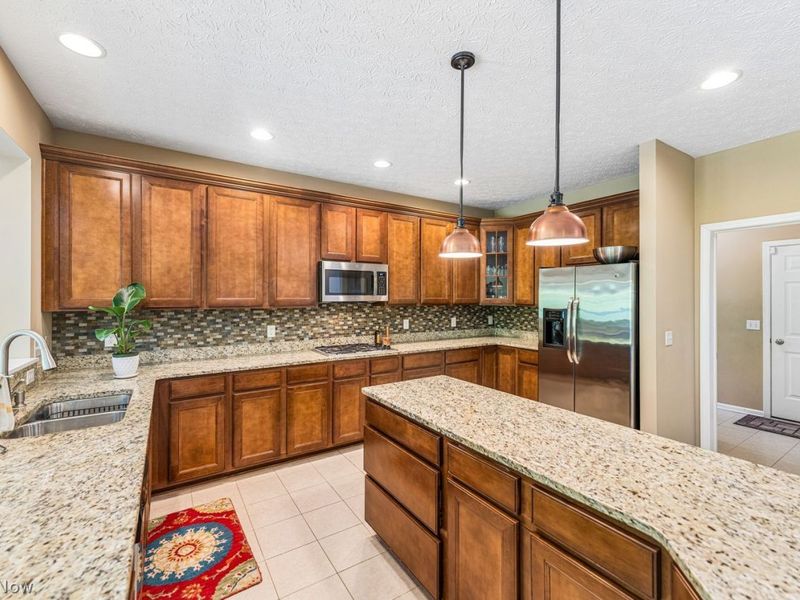 288 Balthazar Circle , Avon Lake, OH 44012 Photo 7
