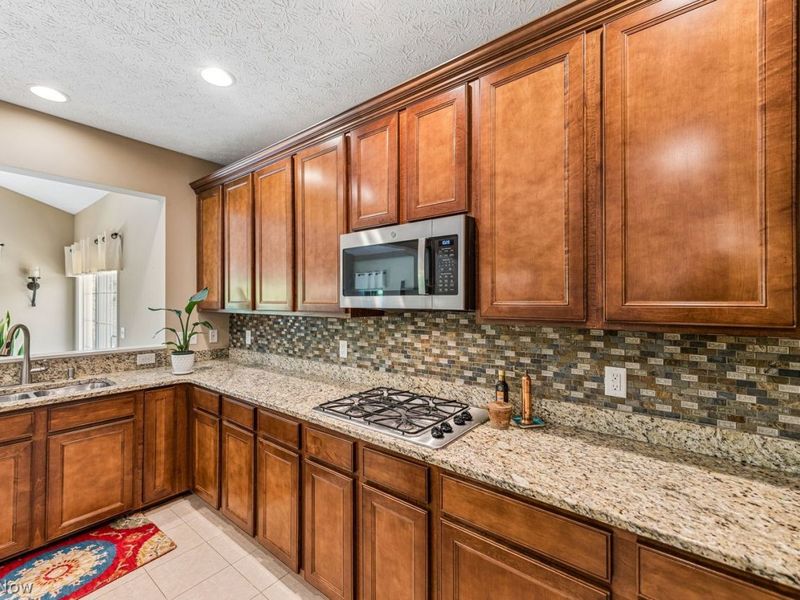 288 Balthazar Circle , Avon Lake, OH 44012 Photo 8