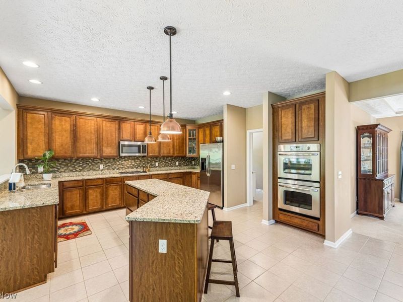 288 Balthazar Circle , Avon Lake, OH 44012 Photo 9