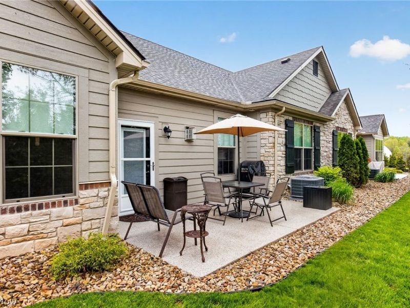9264 Sharrott Road , Unit 804, Poland, OH 44514 Photo 23