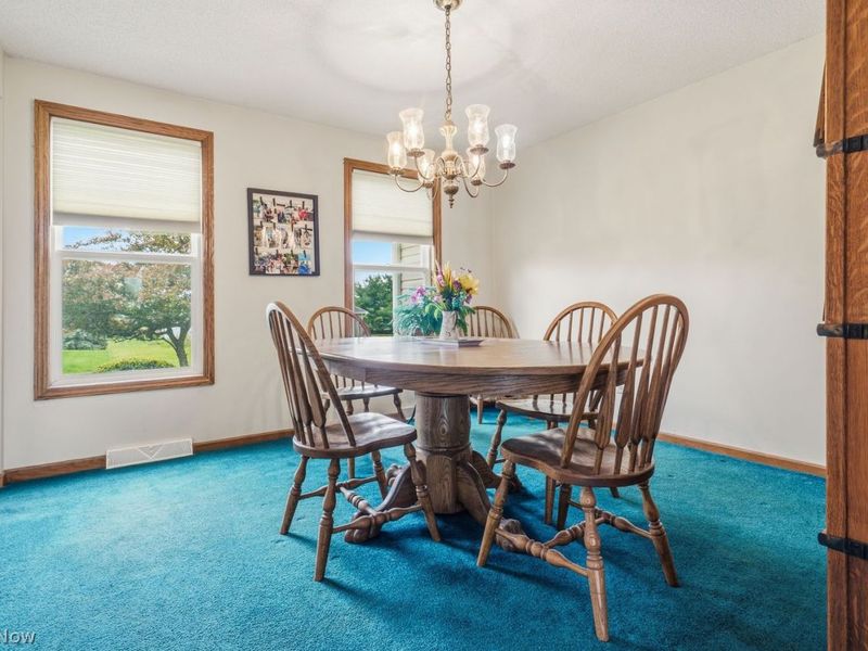 3763 Oakridge Drive NE, Louisville, OH 44641 Photo 8