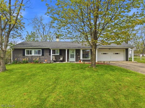 25085 Sandhurst Road , Bedford Heights, OH 44146