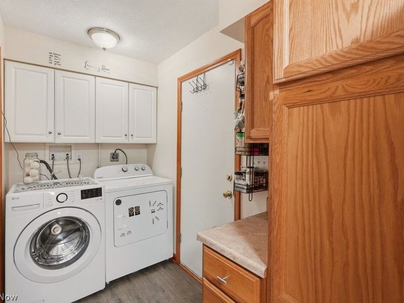 25085 Sandhurst Road , Bedford Heights, OH 44146 Photo 6