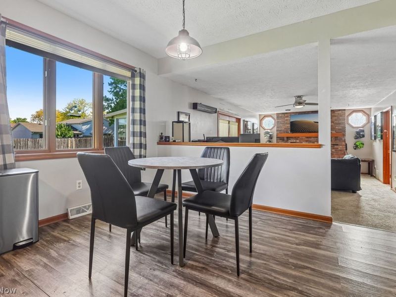 18056 Drake Road , Strongsville, OH 44136 Photo 10