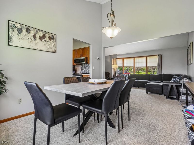 18056 Drake Road , Strongsville, OH 44136 Photo 11