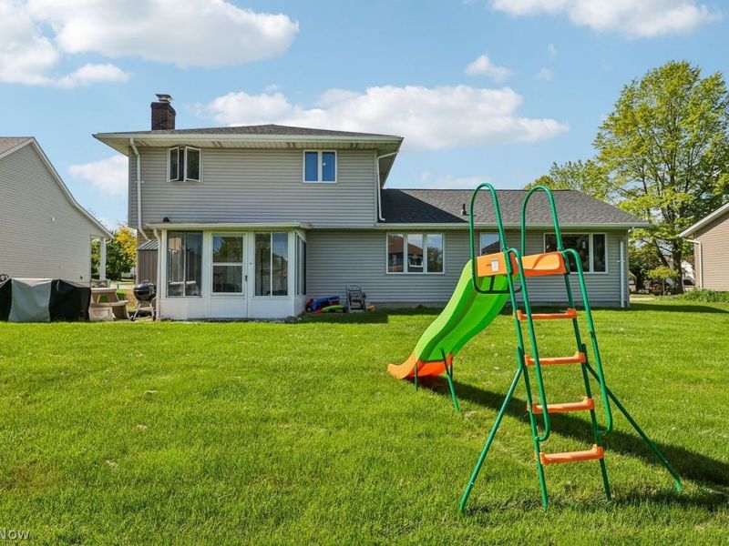 18056 Drake Road , Strongsville, OH 44136 Photo 29