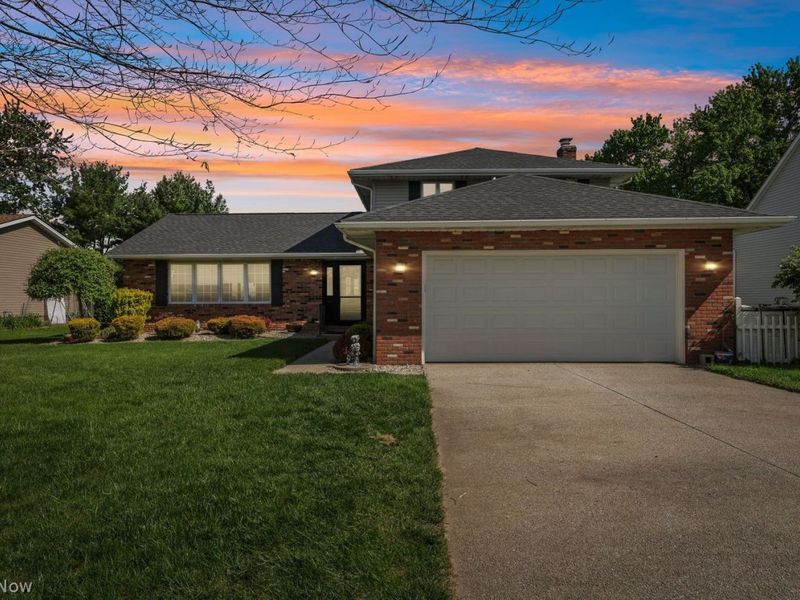 18056 Drake Road , Strongsville, OH 44136 Photo 32