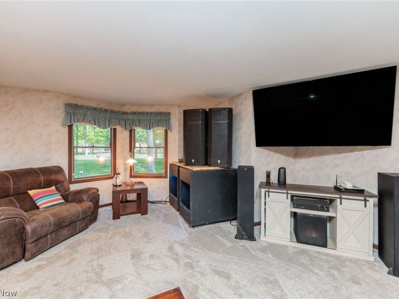48260 Tina Lane , Amherst, OH 44001 Photo 15