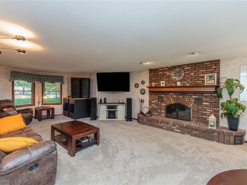 48260 Tina Lane , Amherst, OH 44001 Photo 17